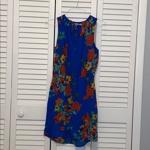 Floral sleeveless dress.